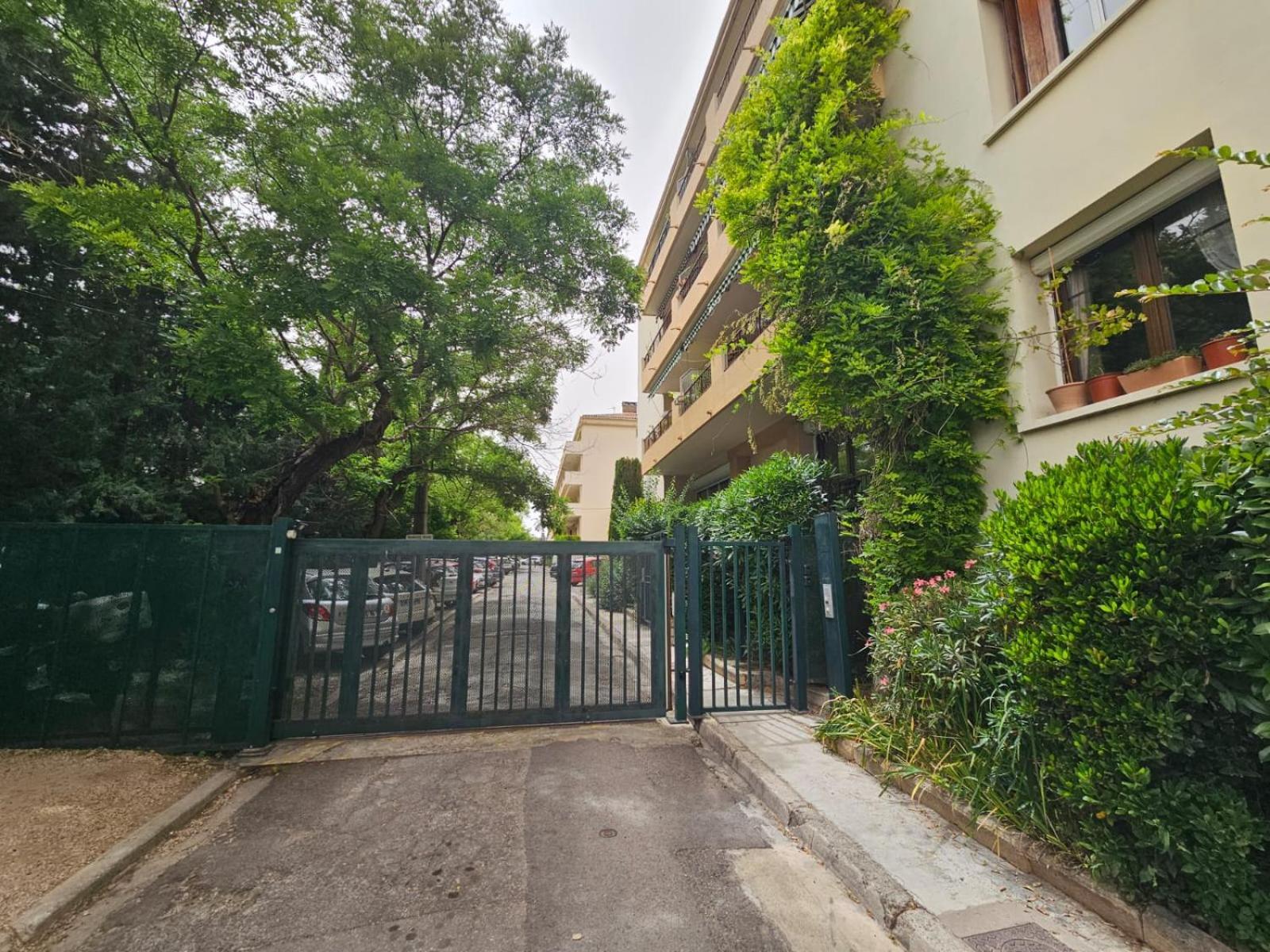 Provencal-Style Apartment Aix-en-Provence Exteriör bild